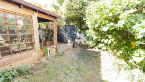 Venta casa a refaccionar en Martinez