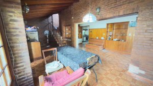 Venta casa a refaccionar en Martinez