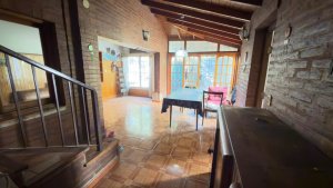 Venta casa a refaccionar en Martinez