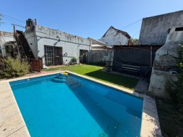 Venta Casa 3 Amb Con Pileta Y Cochera V. Adelina