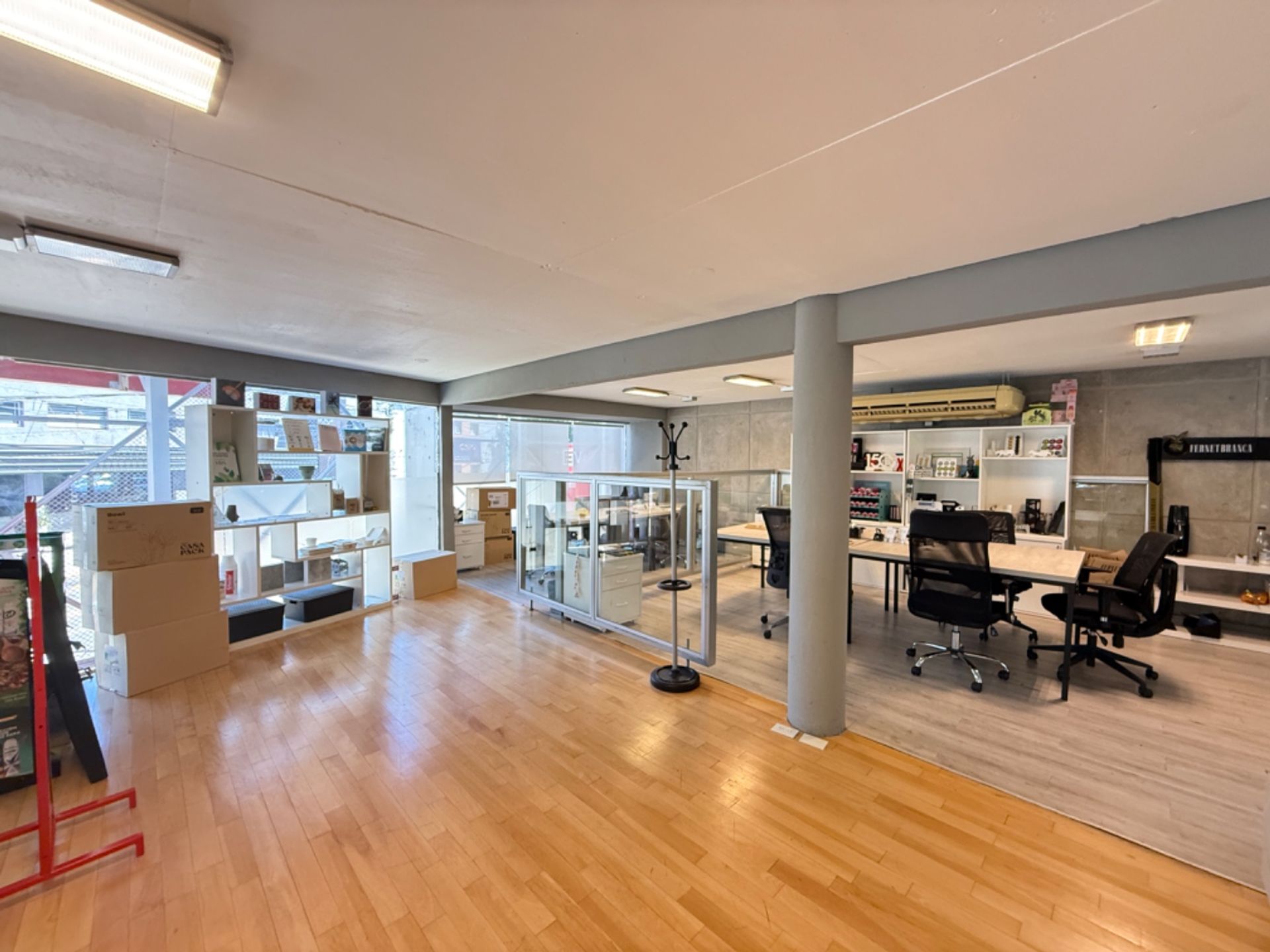 Office Rent Vte.lopez With Garage of Cort