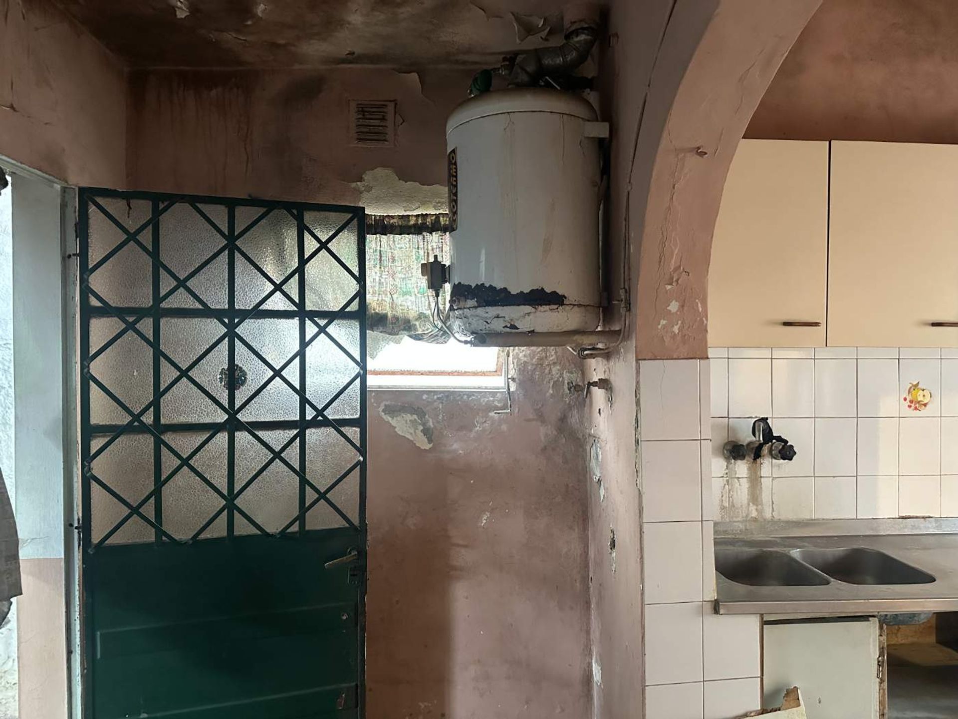 Casa 3 Ambientes-Don Torcuato– A Refaccionar