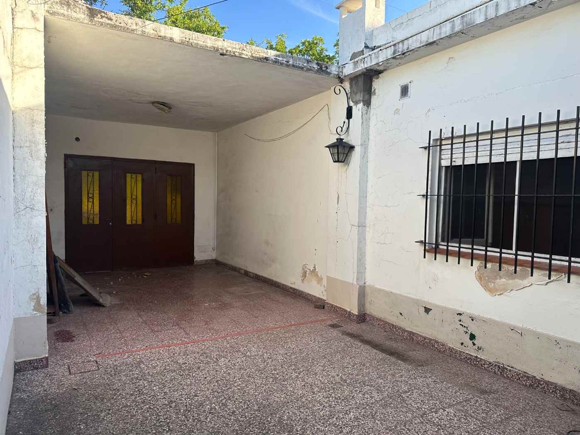 Casa 3 Ambientes-Don Torcuato– A Refaccionar