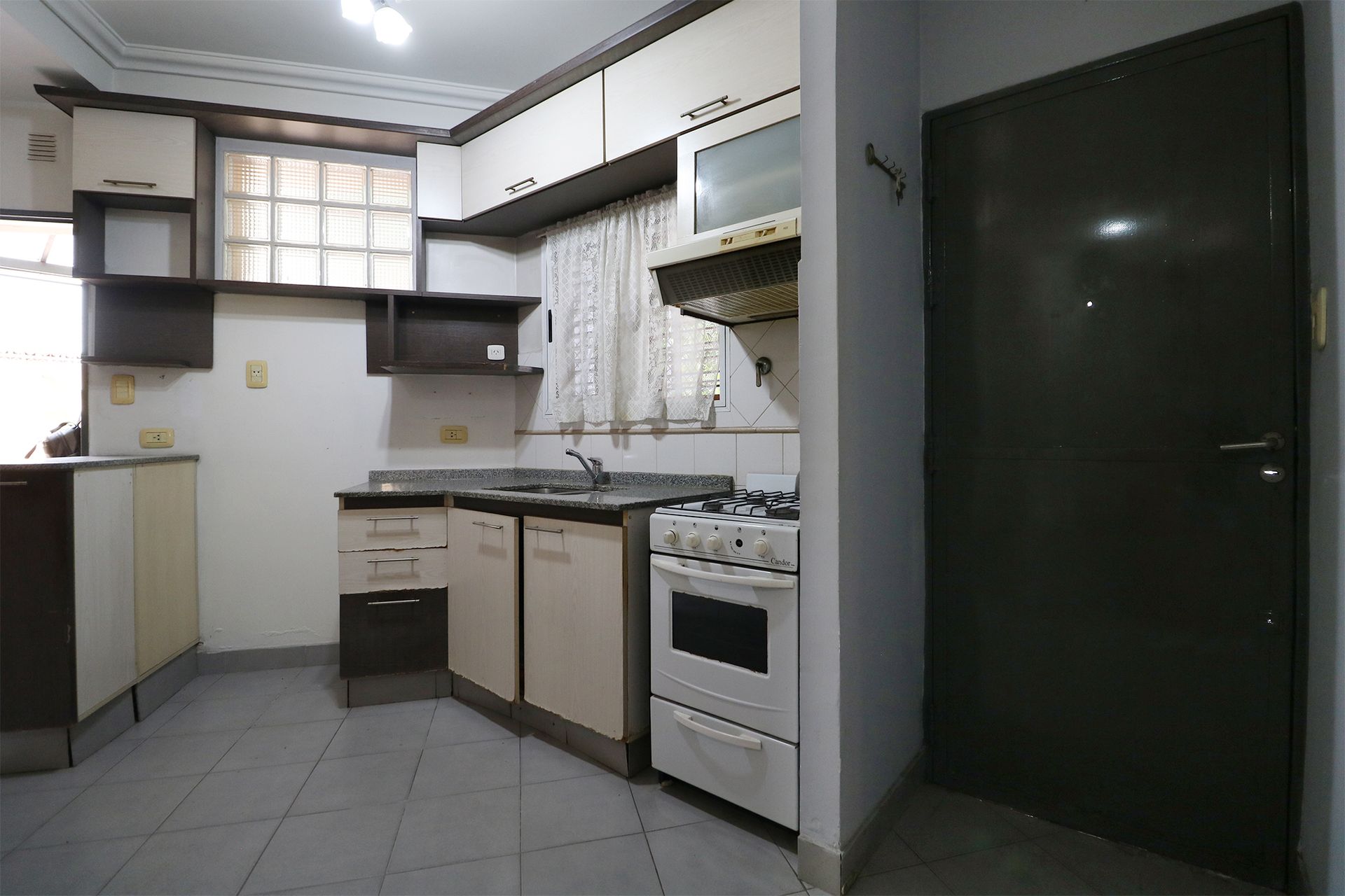 Venta Ph 2 Ambientes C/Escrit Y Patio Carapachay