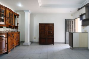 For Sale Penthouse 2‑bedroom with Office and Patio Carapachay