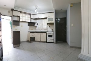 For Sale Penthouse 2‑bedroom with Office and Patio Carapachay