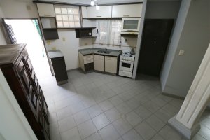 For Sale Penthouse 2‑bedroom with Office and Patio Carapachay