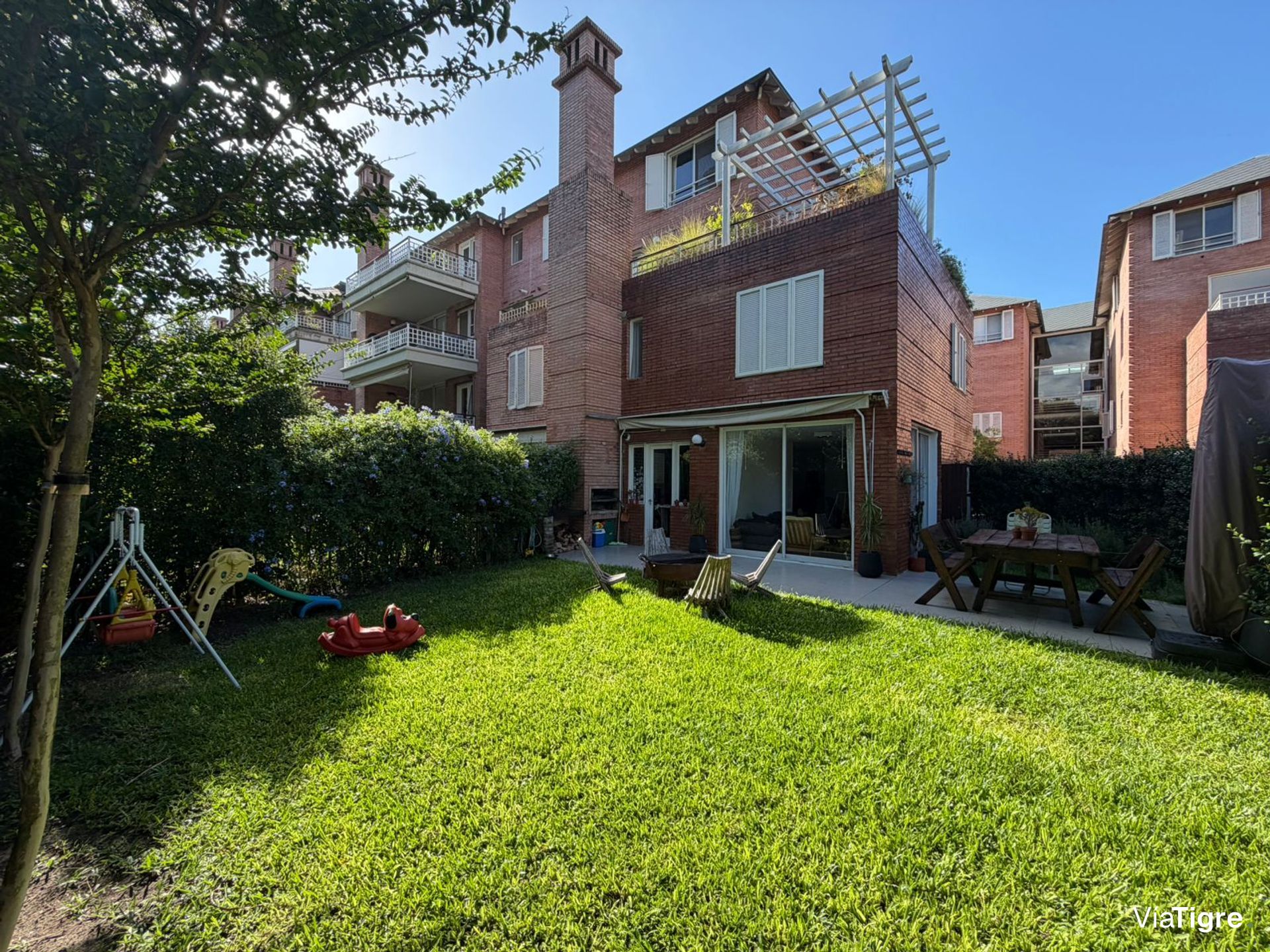 Sale Apartment 2-Bedroom Garage Gardens of San Isidro