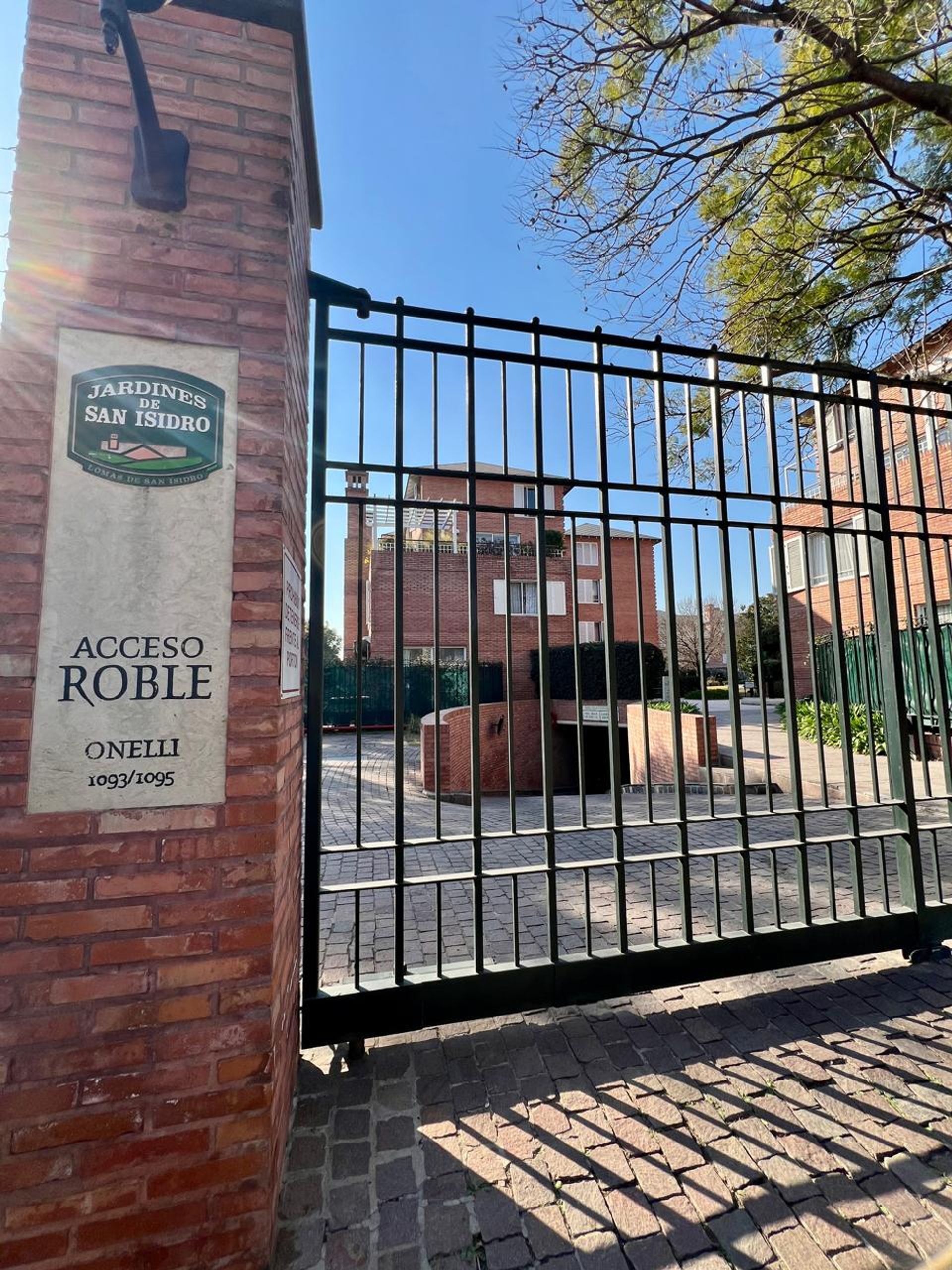 Venta Depto 3 Amb Cochera Jardines De San Isidro