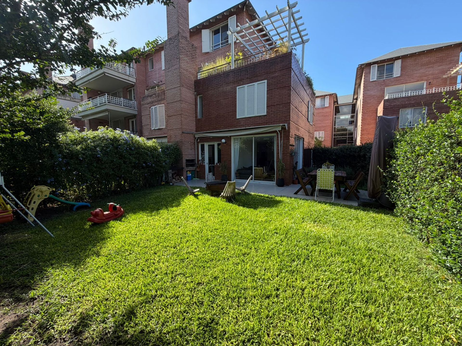 Venta Depto 3 Amb Cochera Jardines De San Isidro
