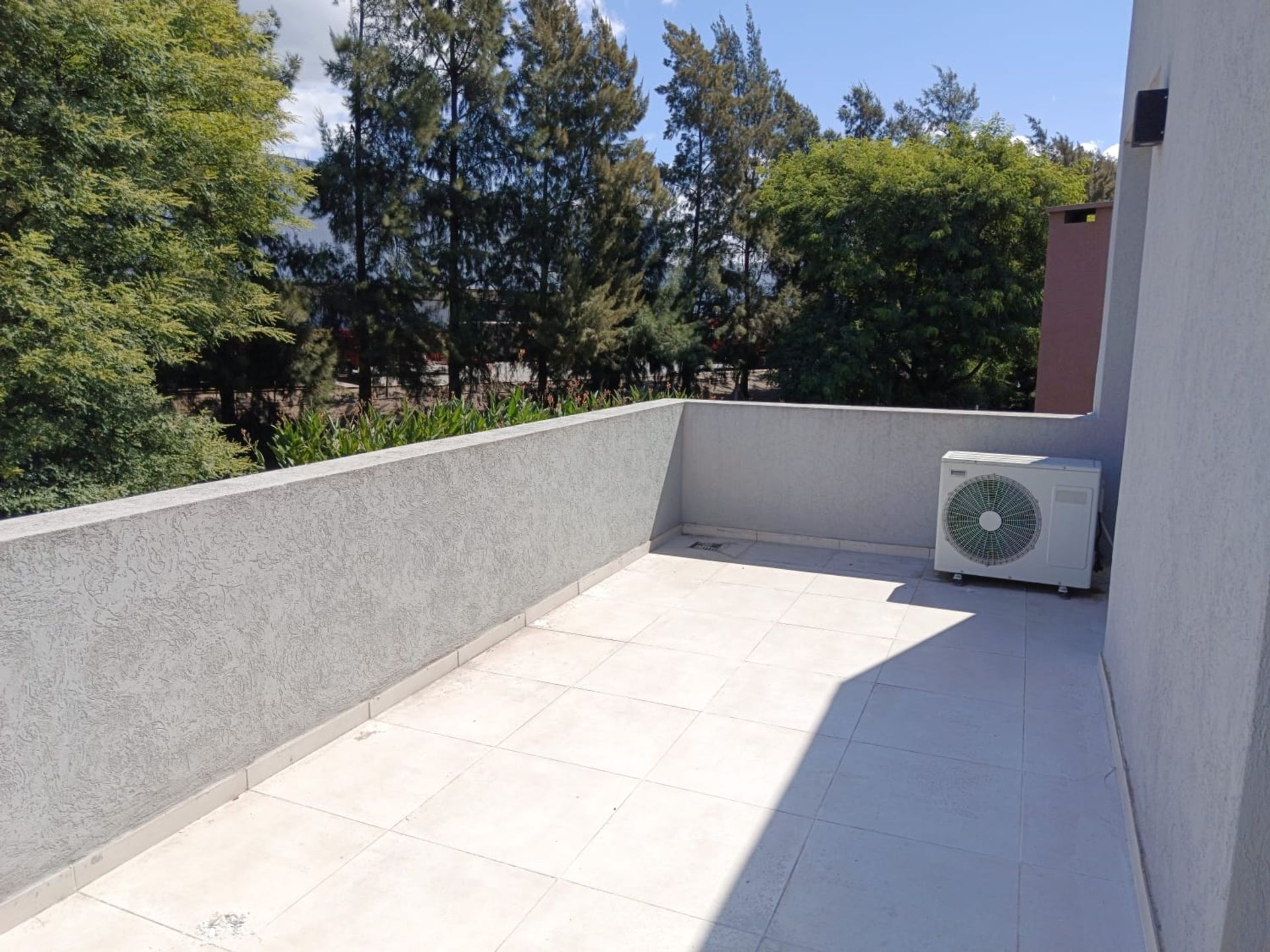 Casa 5 Amb. En Alquiler B° Alvear De Benavidez