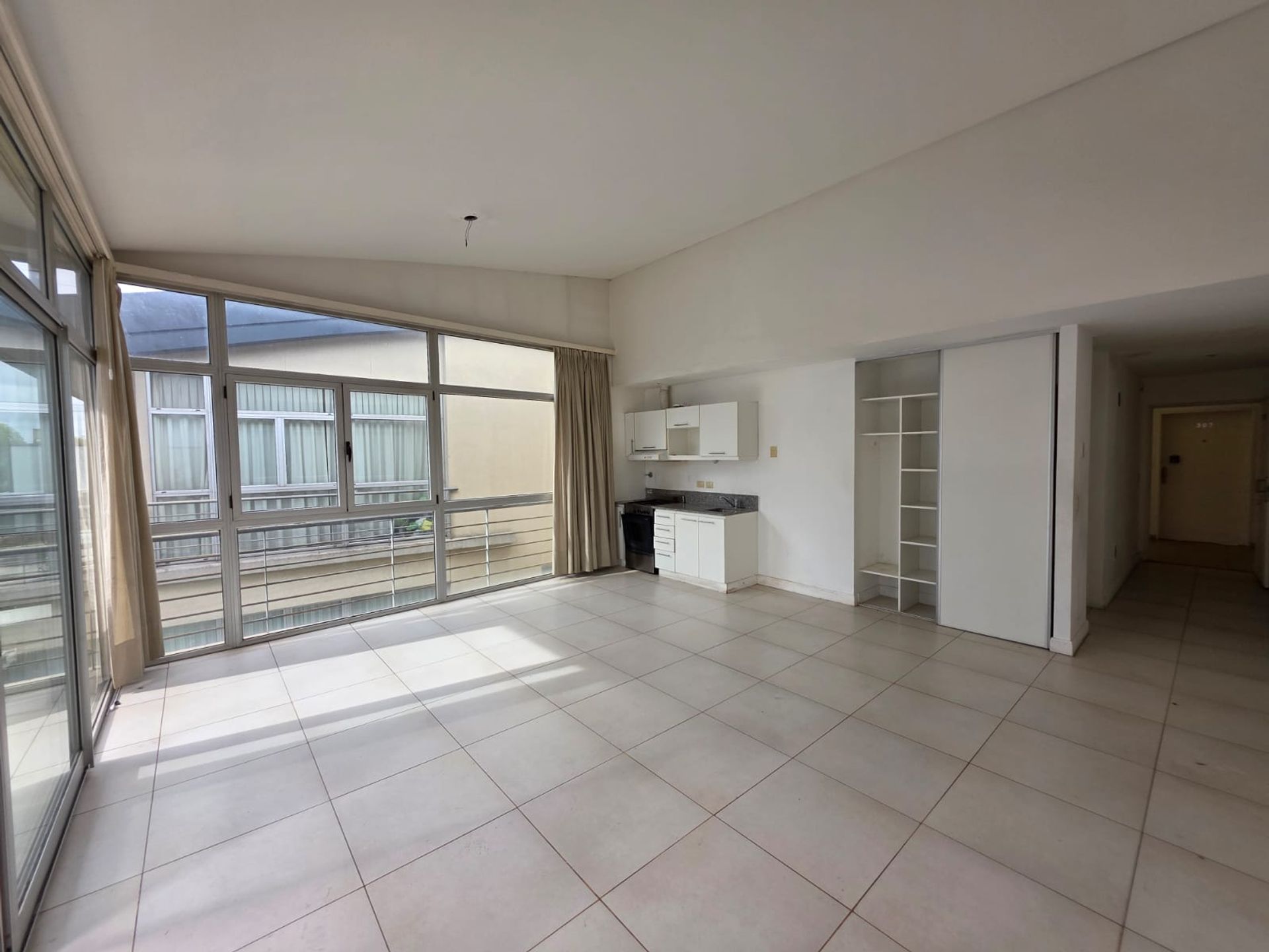 Alq Depto 2 Amb En Tigre Con Cochera Y Amenities