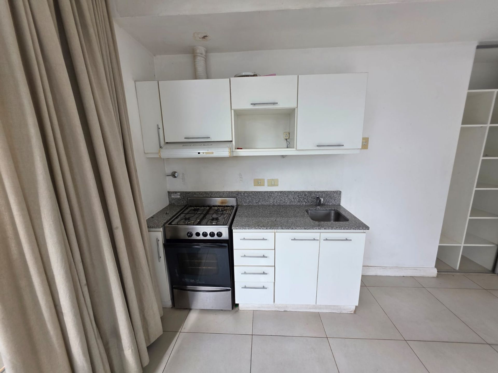 Alq Depto 2 Amb En Tigre Con Cochera Y Amenities