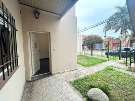For Sale multi‑family house 4‑bedroom in Beccar