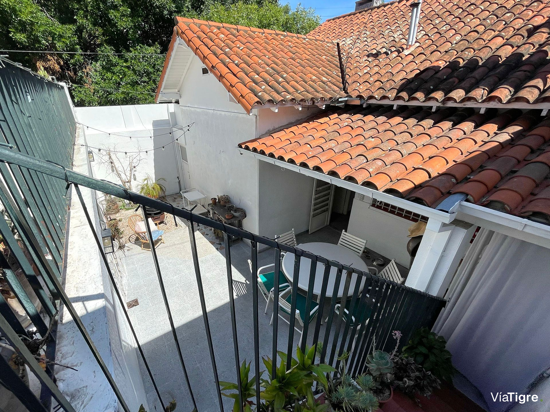 Casa 3 dormitorios c/ patio y terraza - Olivos