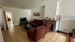 House For Sale 5-bedroom Pool Vicente Lopez New Price