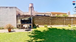 For Sale House 3‑bedroom Beccar Back Garage