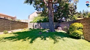 For Sale House 3‑bedroom Beccar Back Garage