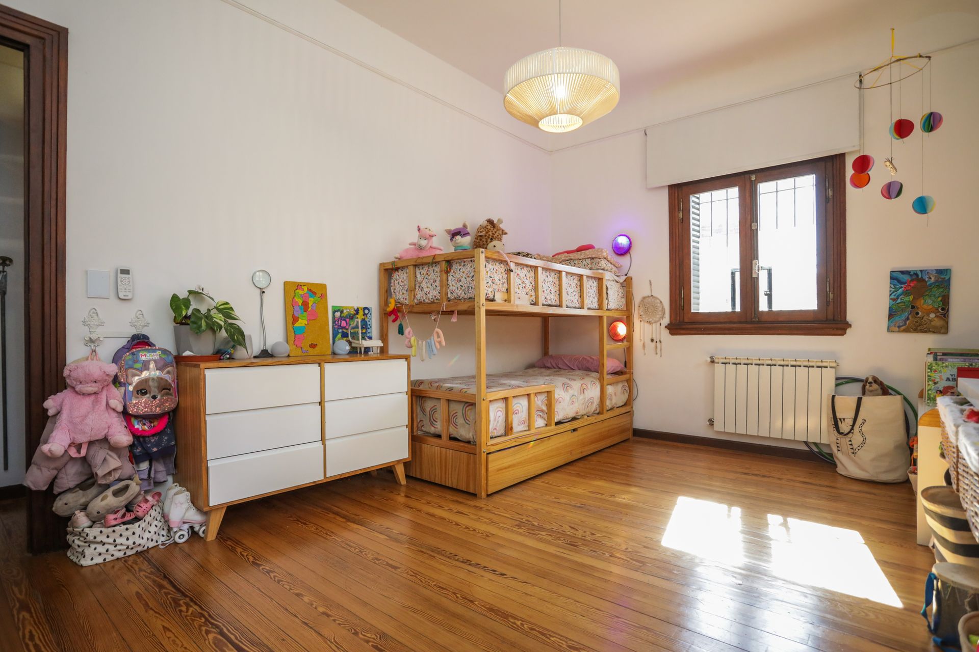 Venta Casa De Revista Olivos Totalmente Equipada
