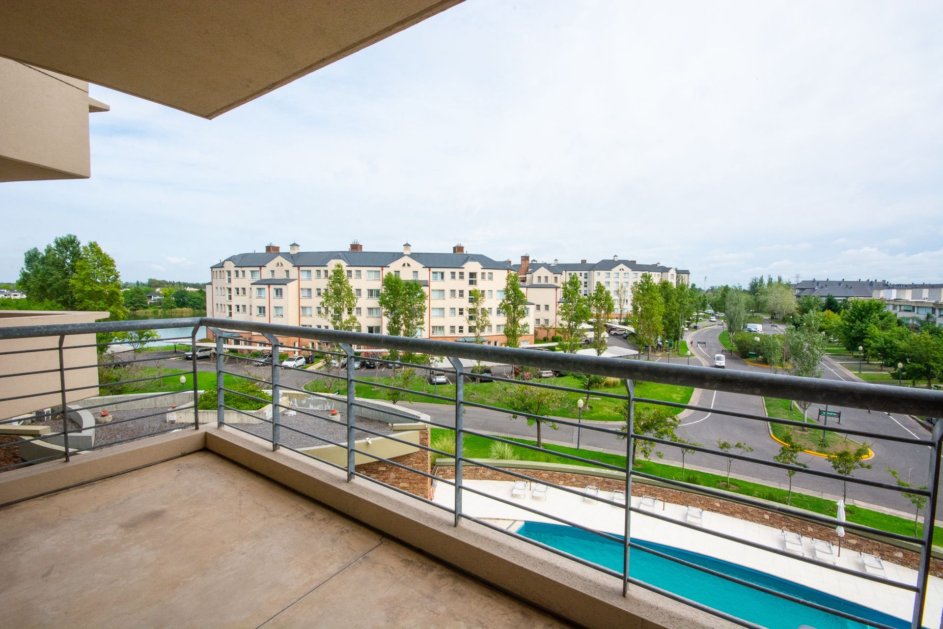SEMIPISO NORDELTA PRAIA 4 amb vista lago central