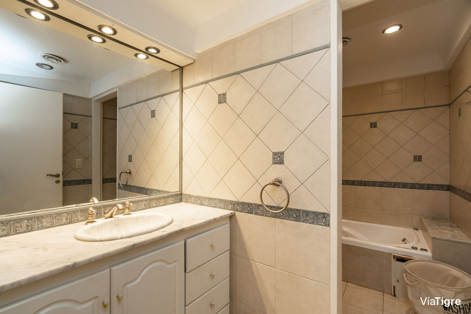 Venta Casa 5 Ambientes C/Dep Olivos Jardín Pileta