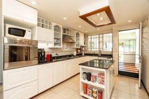 Venta Casa 5 Ambientes C/Dep Olivos Jardín Pileta