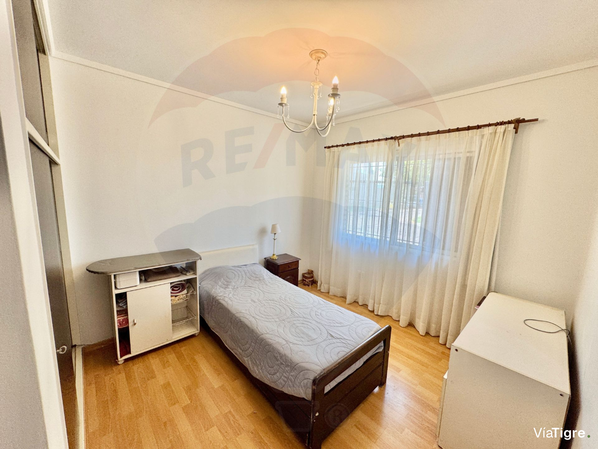 casa 6 ambientes con jardin y pileta martinez