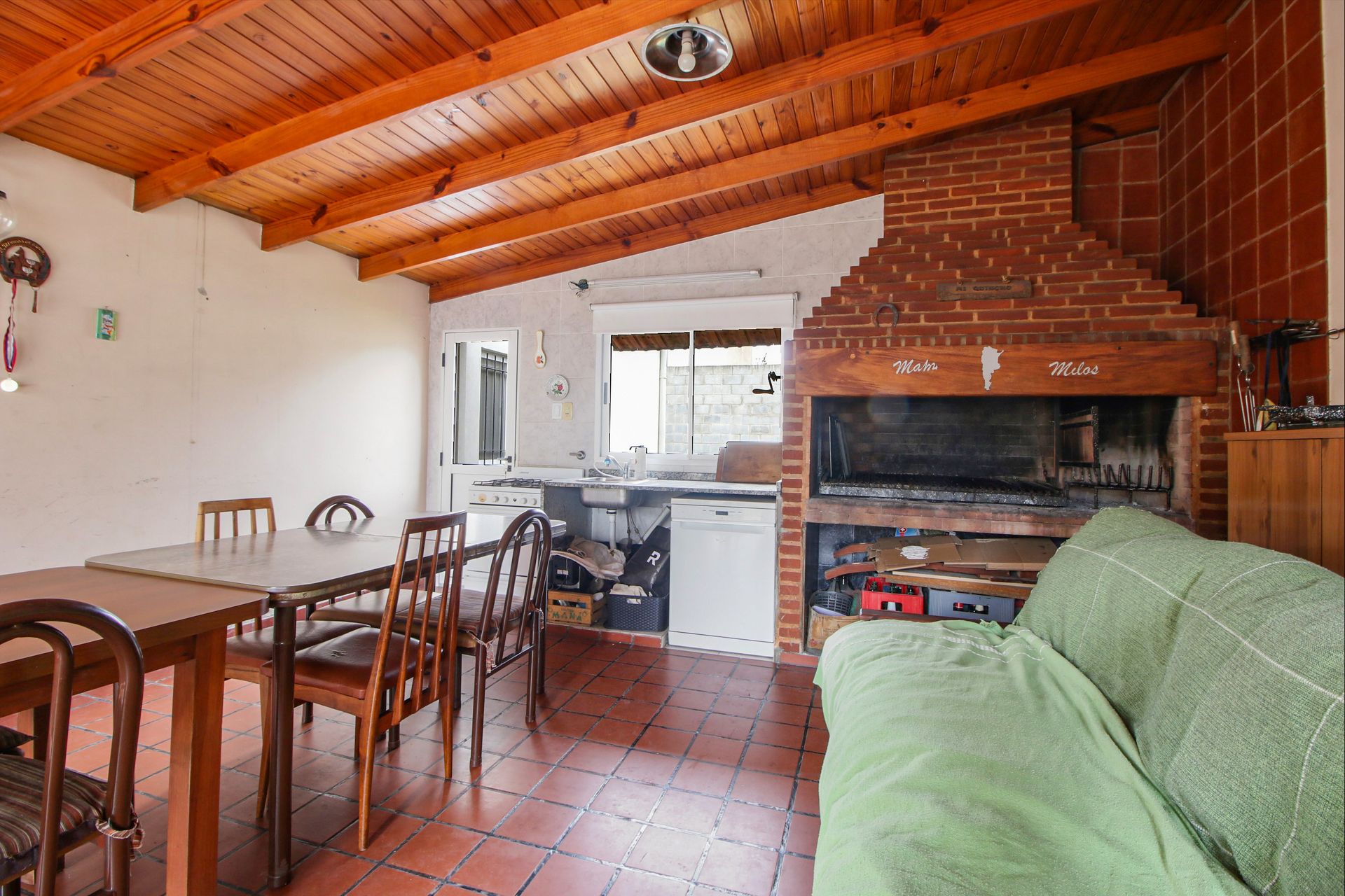 Venta lote 2 casas de 4 amb + quincho y cochera