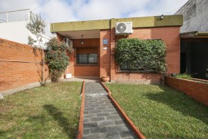 For Sale lot 2 houses 3‑bedroom + backyard grill and garage