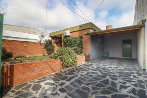 For Sale lot 2 houses 3‑bedroom + backyard grill and garage