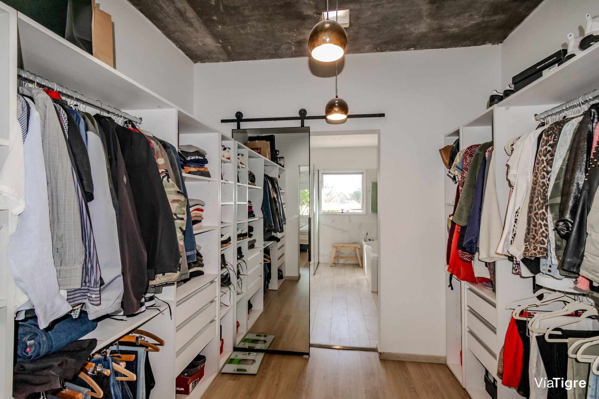 Casa en venta 5 ambientes jardin y pileta