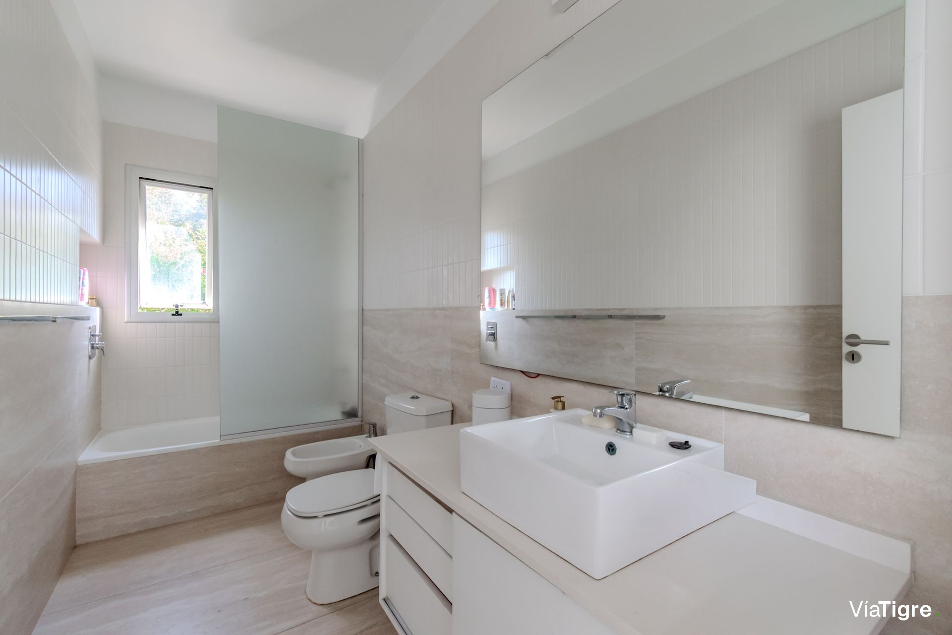 Casa en venta 5 ambientes jardin y pileta