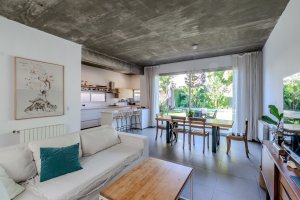 House for rent 4‑bedroom garden and pool