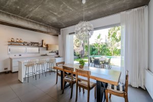 House for rent 4‑bedroom garden and pool