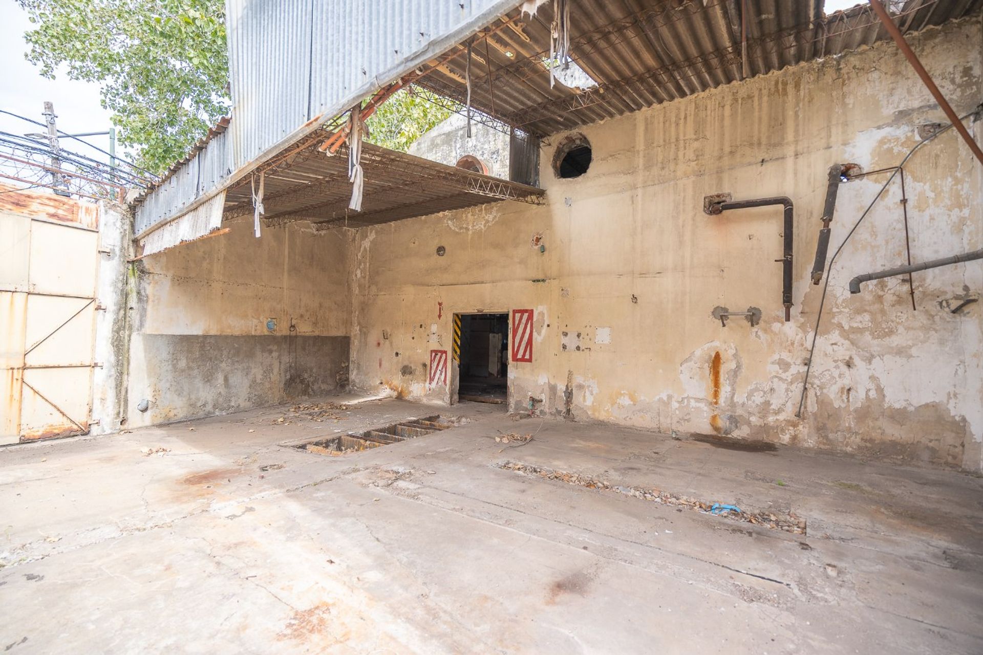Venta Galpón/ Deposito 2700M2 En Boulogne Inversor