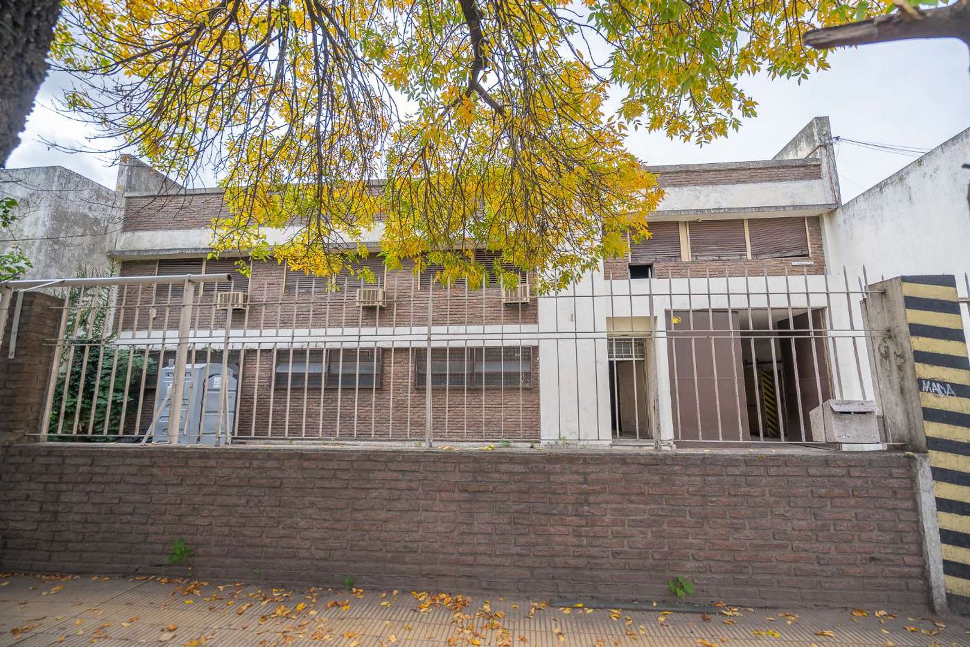 Venta Galpón/ Deposito 2700M2 En Boulogne Inversor