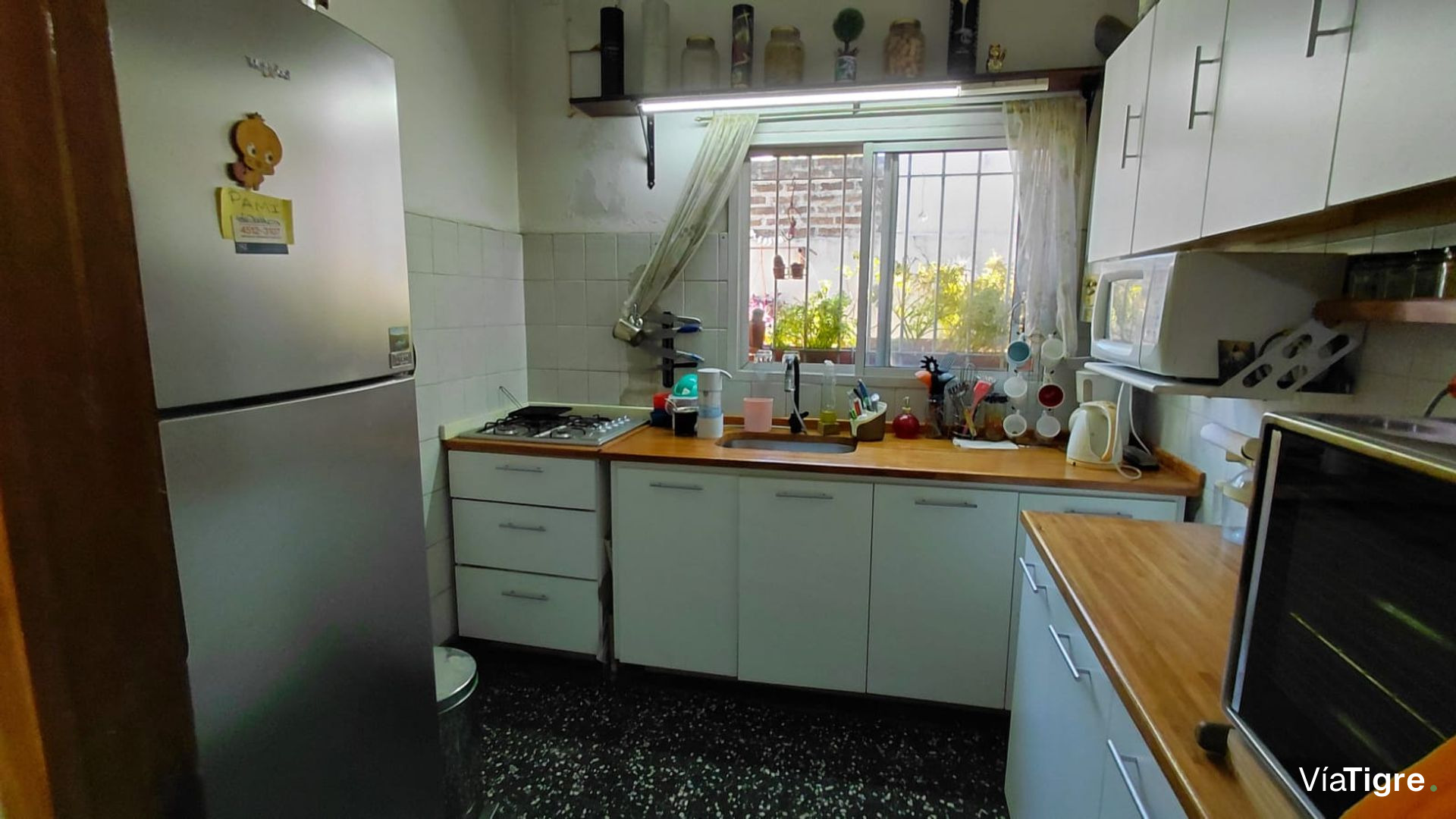 Casa en Venta con parque y cochera Villa Adelina