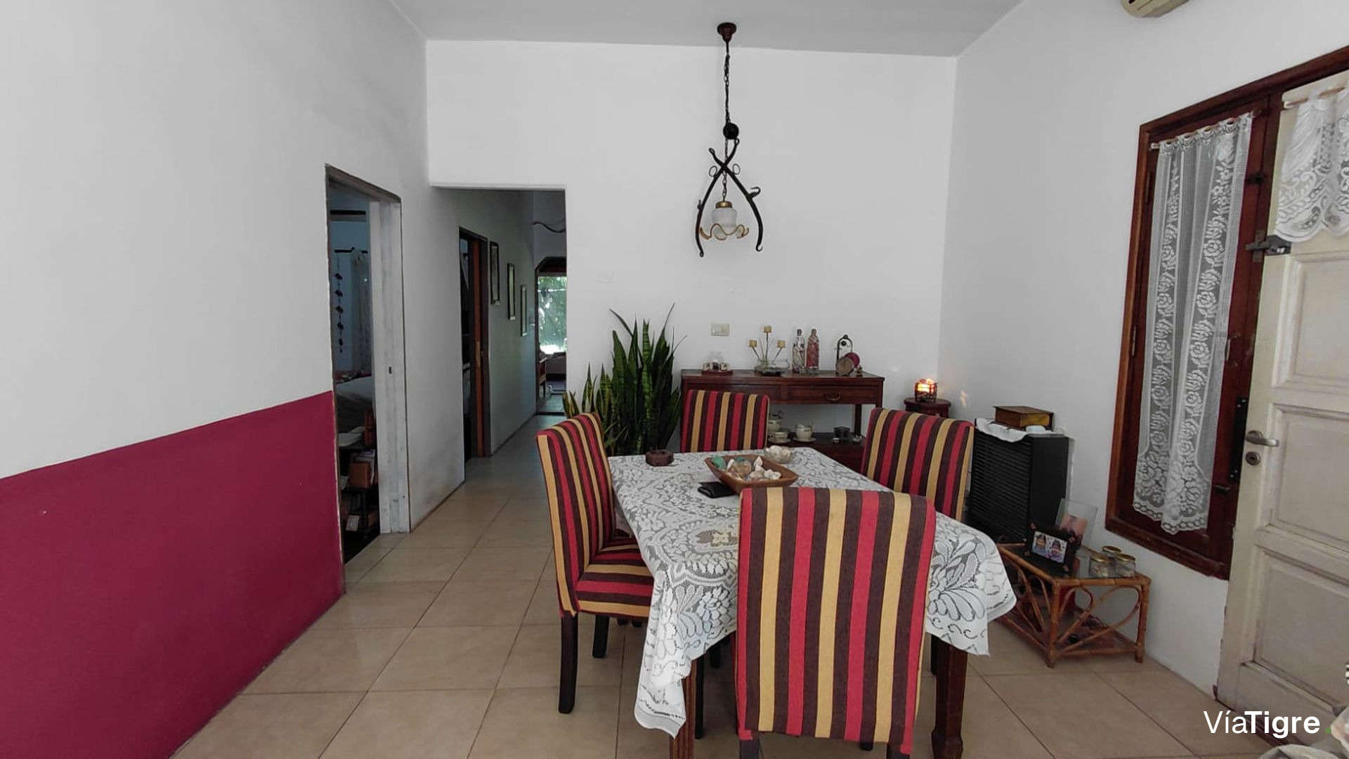 Casa en Venta con parque y cochera Villa Adelina