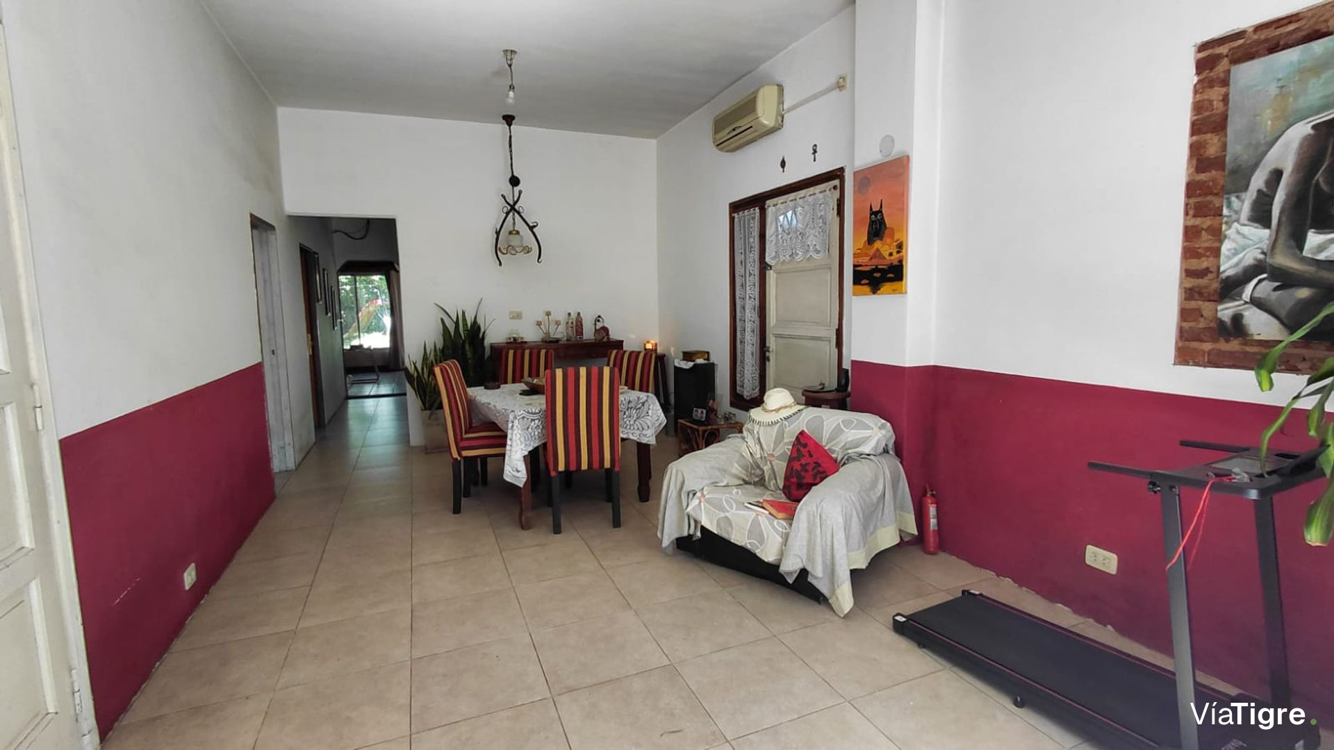 Casa en Venta con parque y cochera Villa Adelina