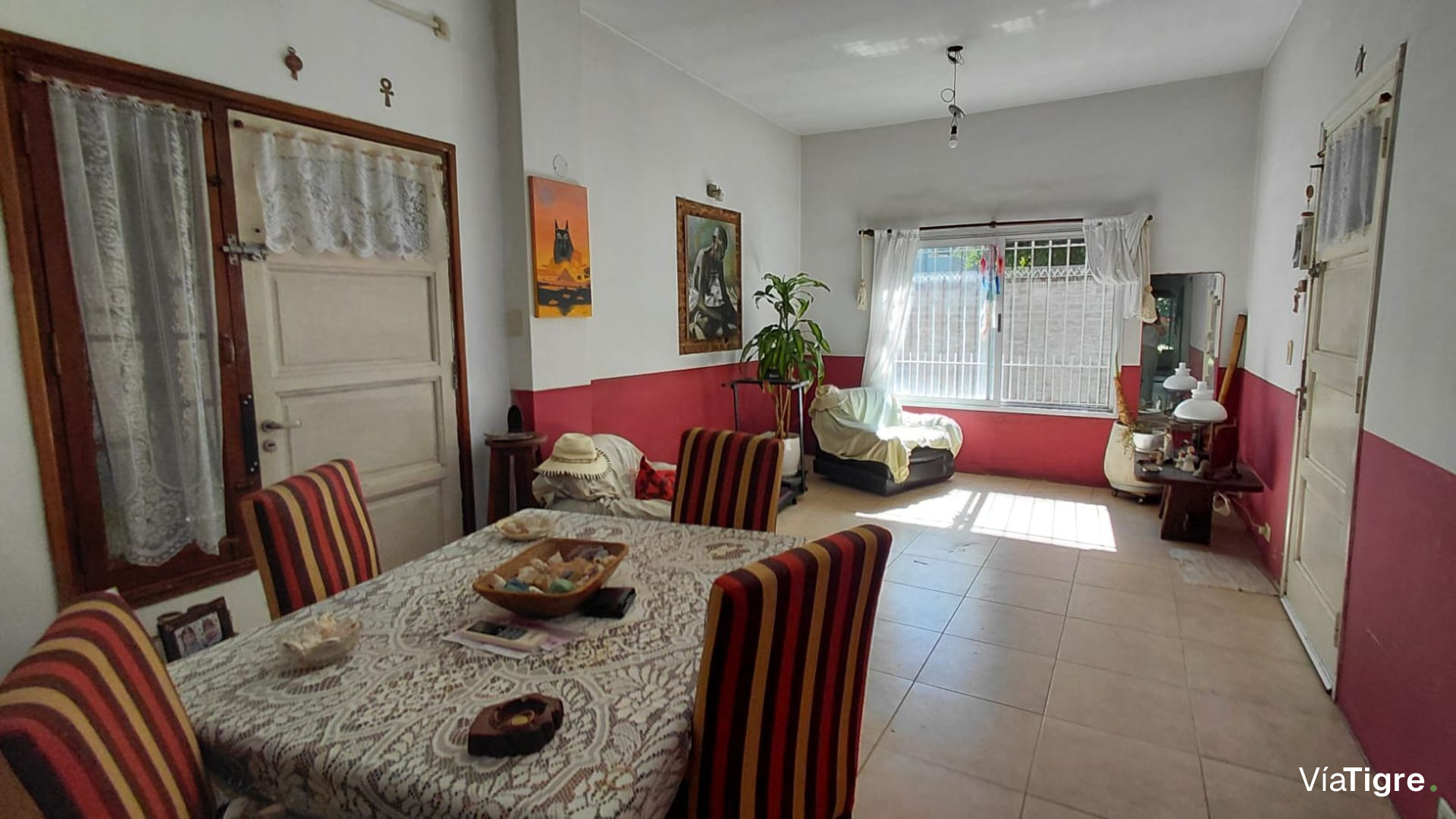 Casa en Venta con parque y cochera Villa Adelina
