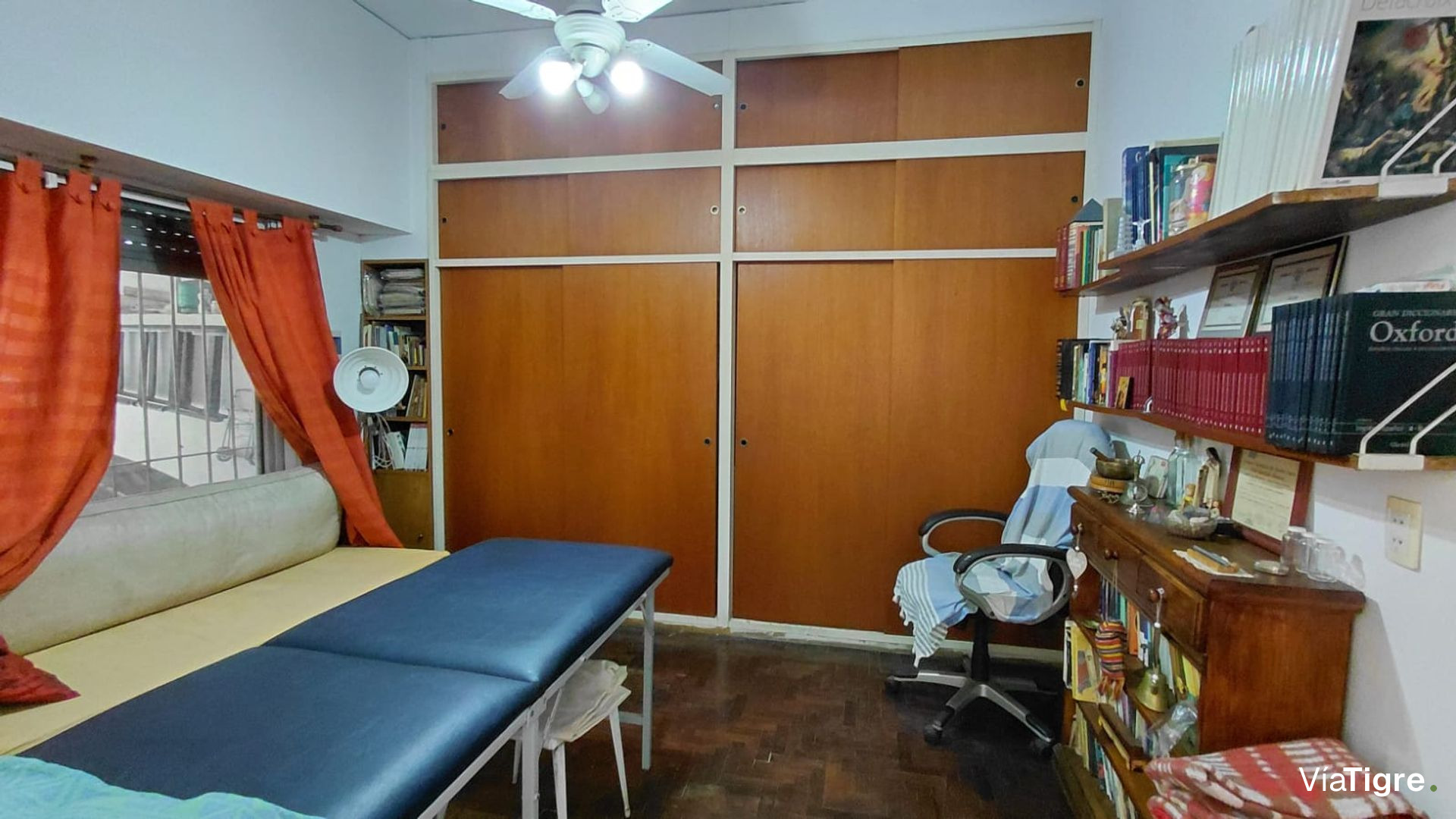 Casa en Venta con parque y cochera Villa Adelina