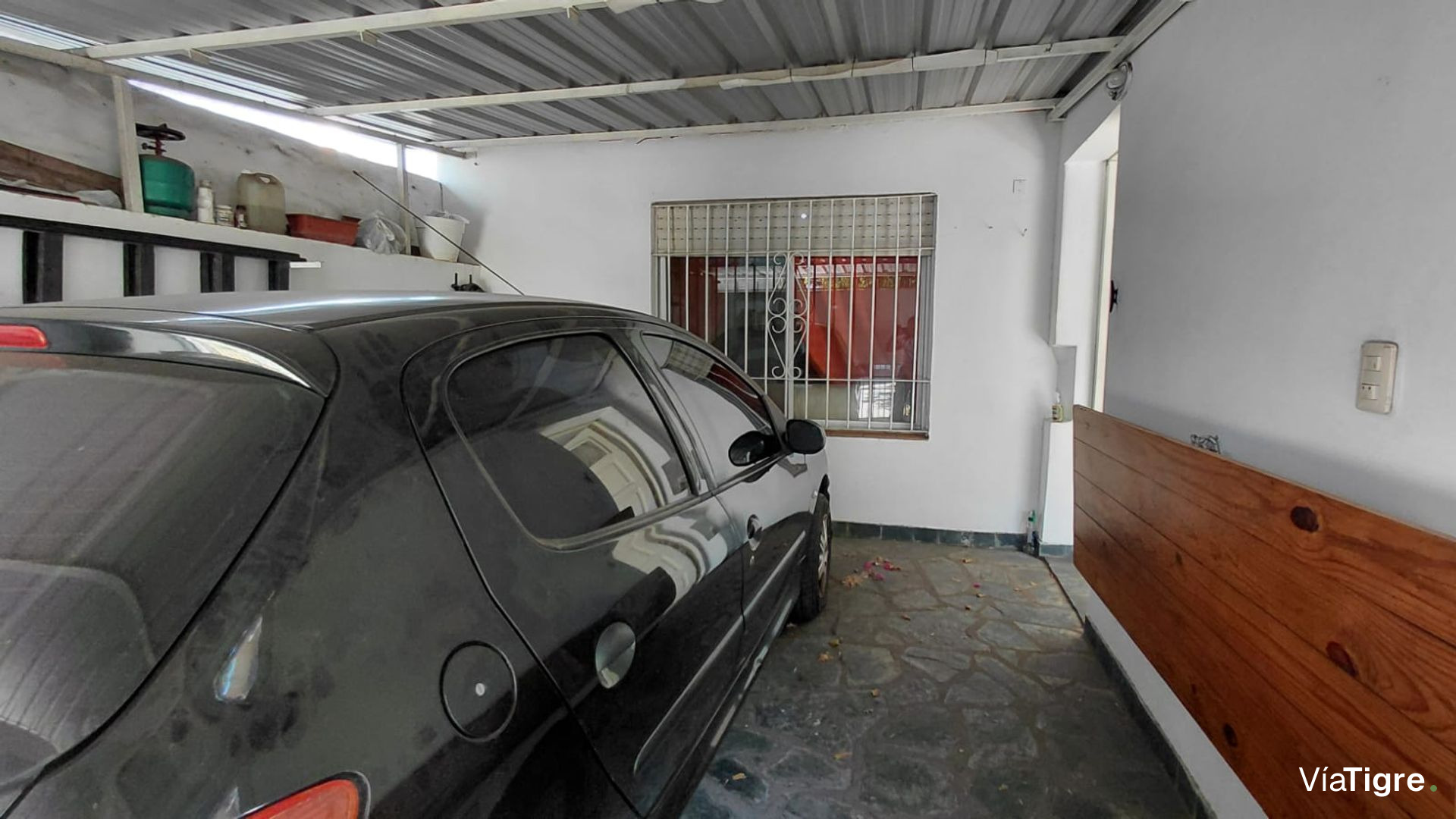 Casa en Venta con parque y cochera Villa Adelina
