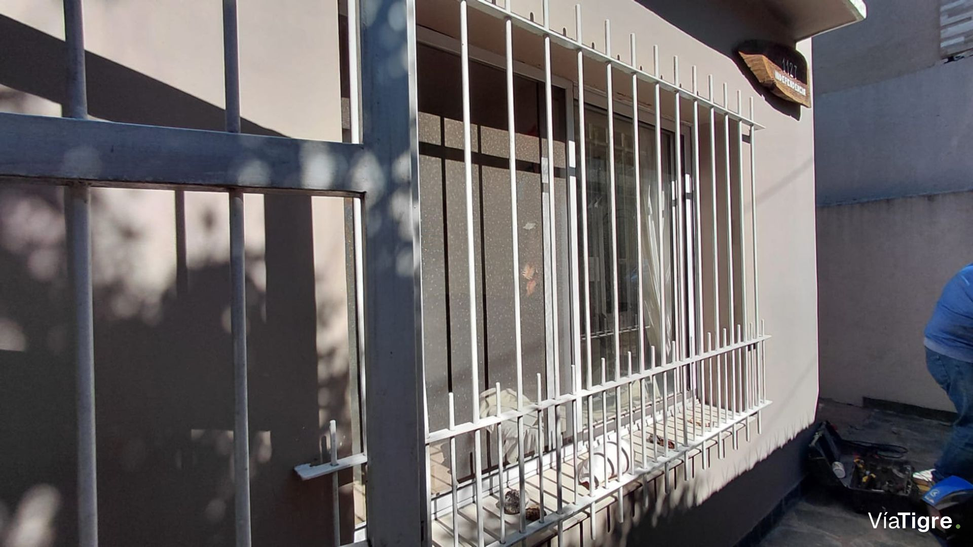 Casa en Venta con parque y cochera Villa Adelina
