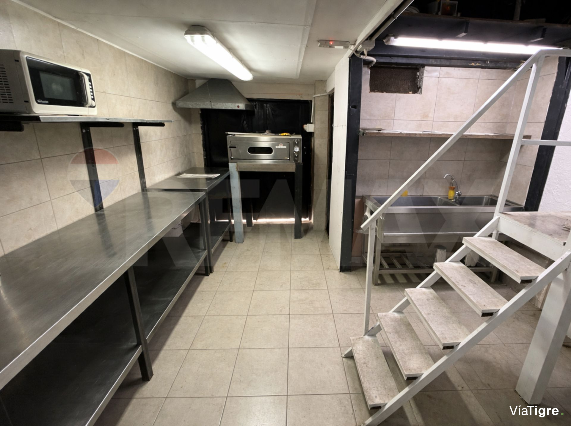 Alquiler Deposito / Local Comercial - Don Torcuato