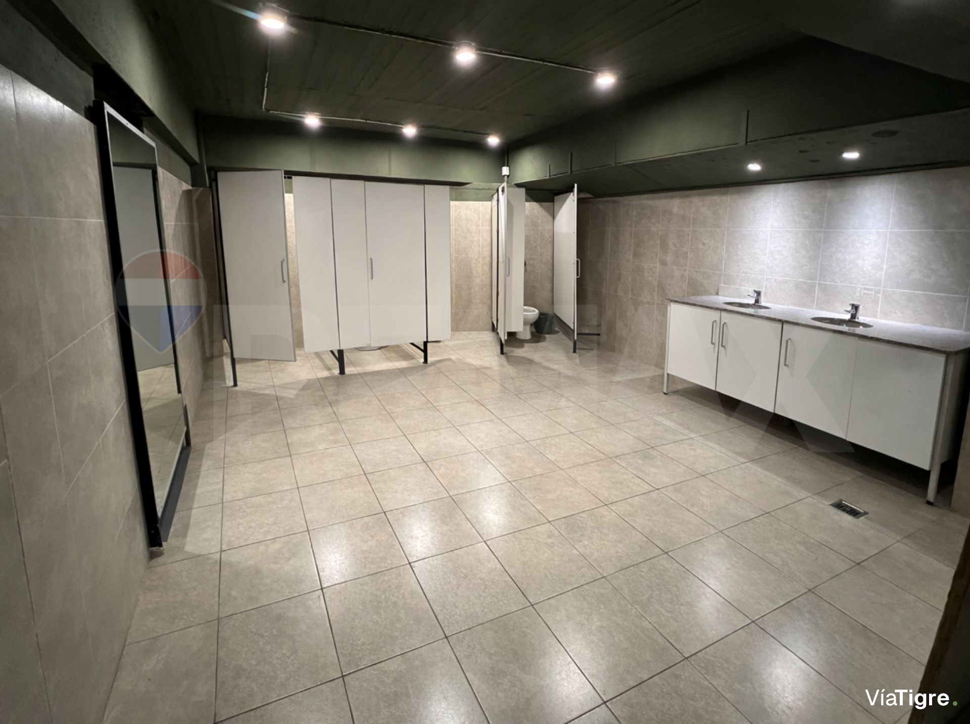 Alquiler Deposito / Local Comercial - Don Torcuato