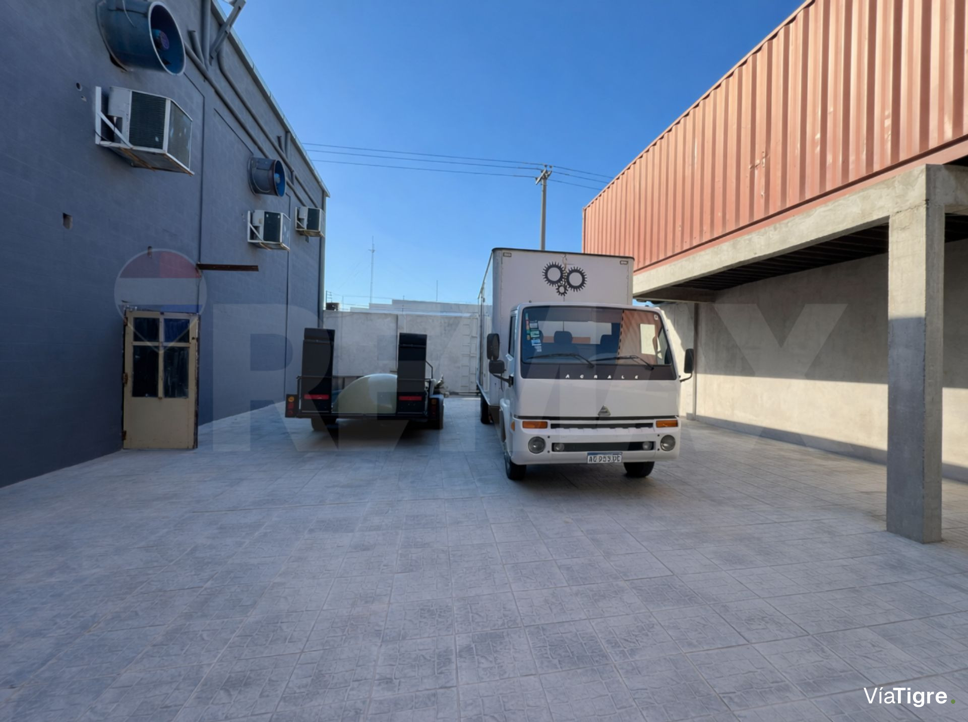 Venta Deposito / Local Comercial - Don Torcuato