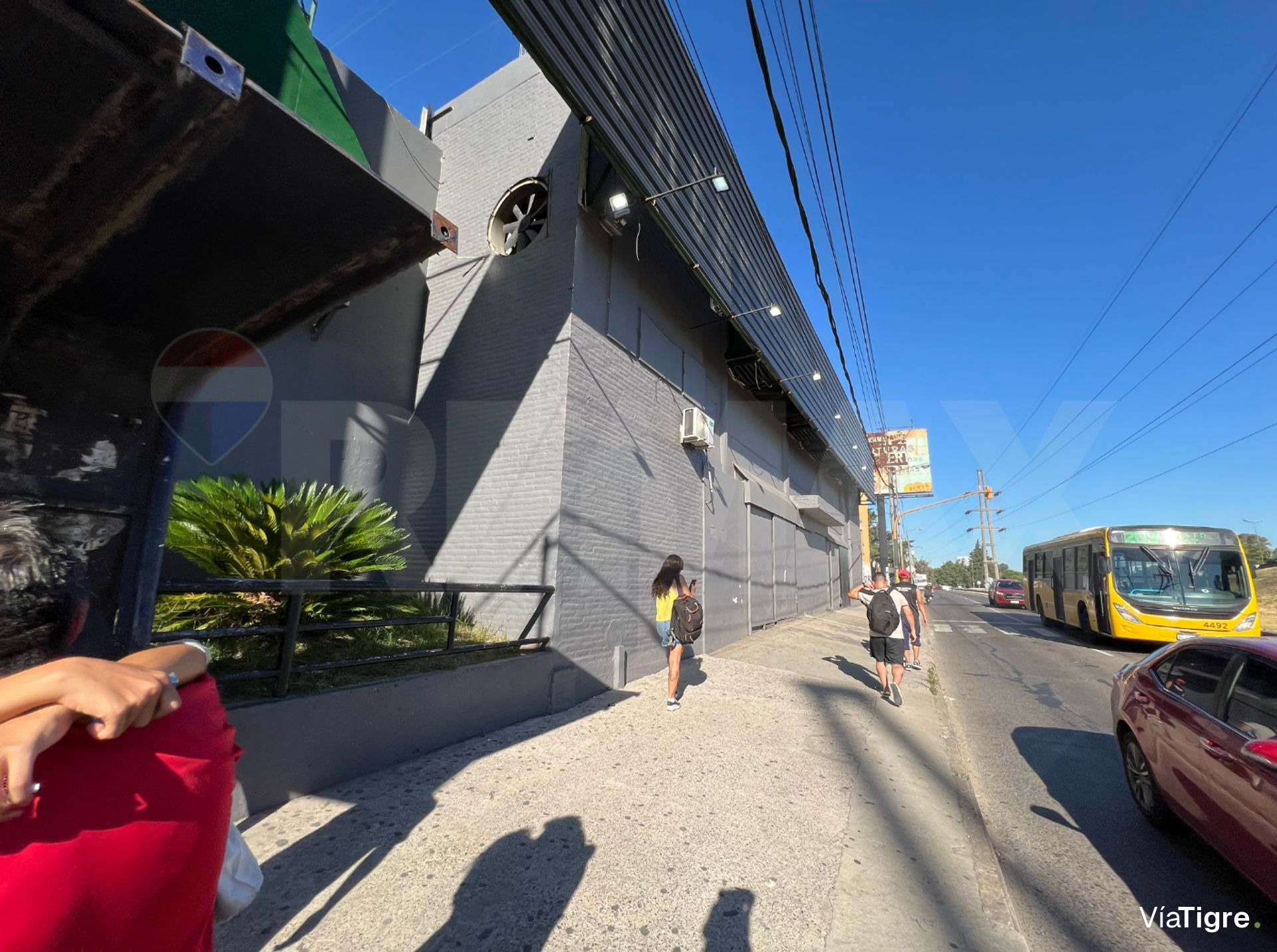 Venta Deposito / Local Comercial - Don Torcuato