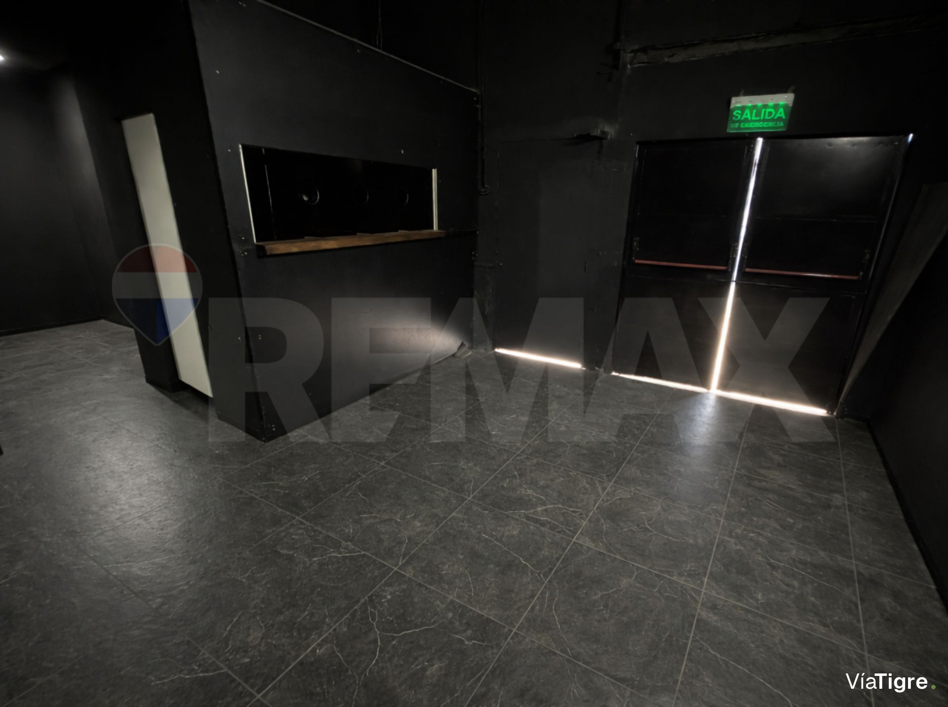 Venta Deposito / Local Comercial - Don Torcuato