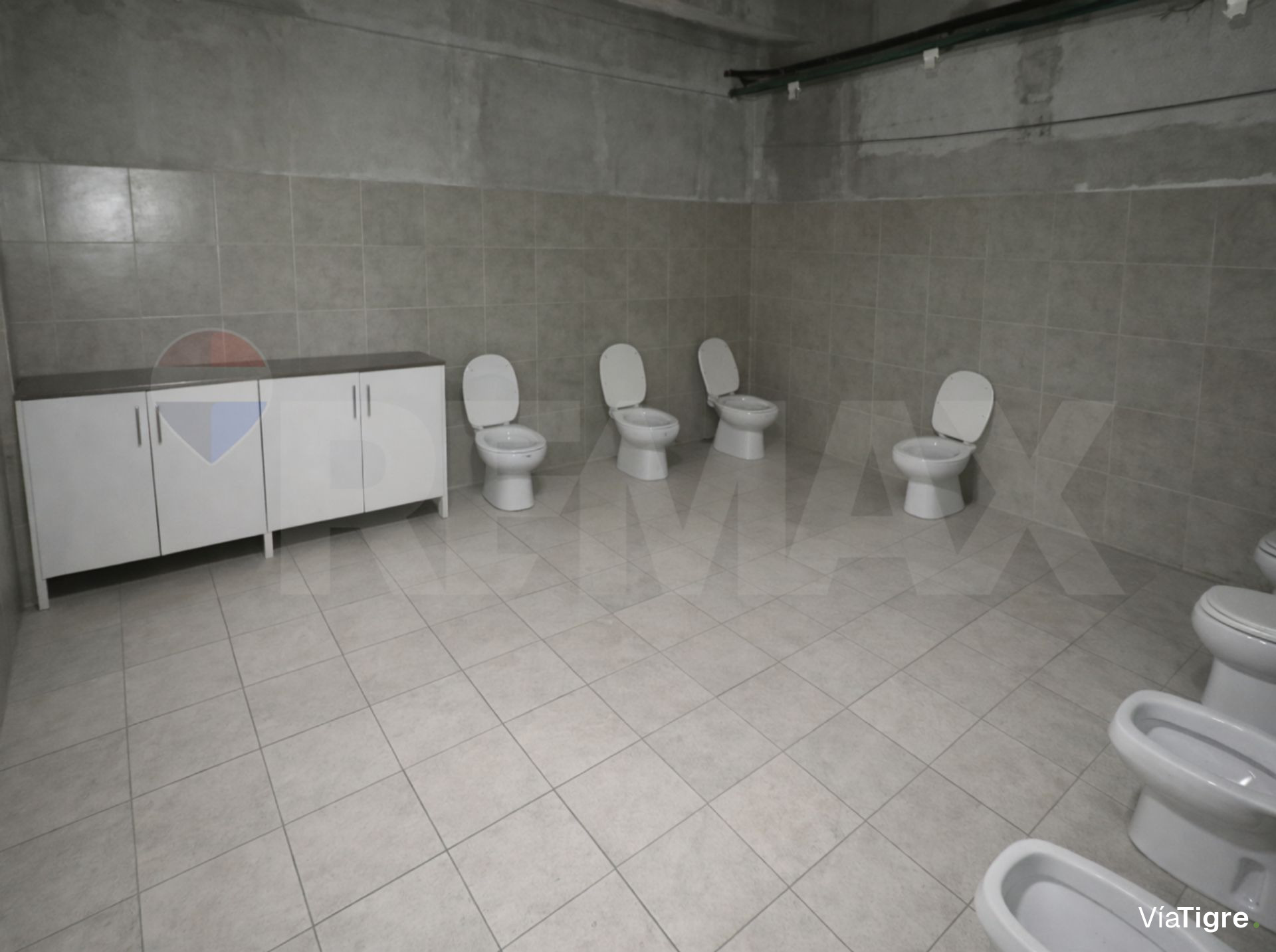 Venta Deposito / Local Comercial - Don Torcuato