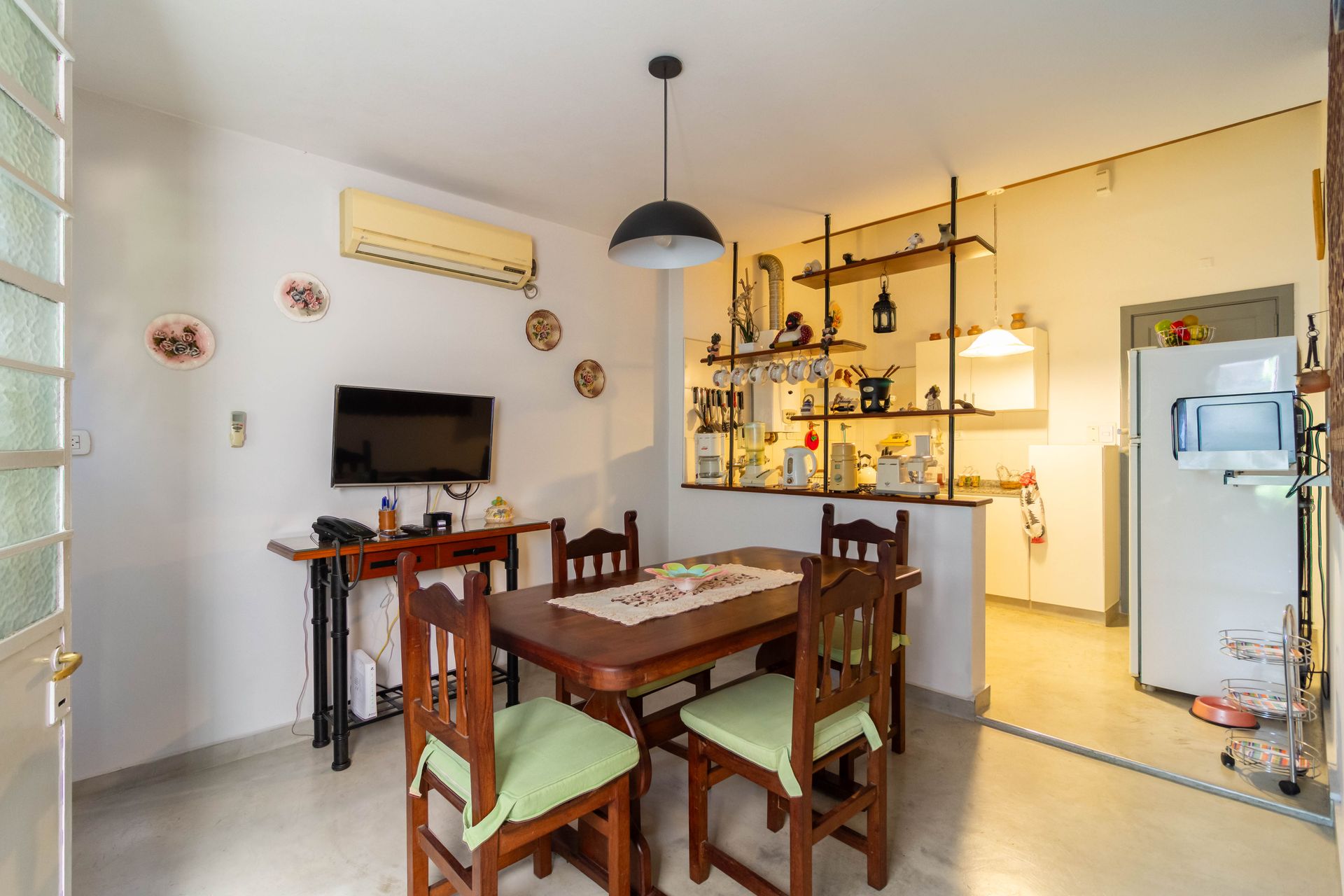 Casa 4 amb Vicente López en PB con amplio jardín